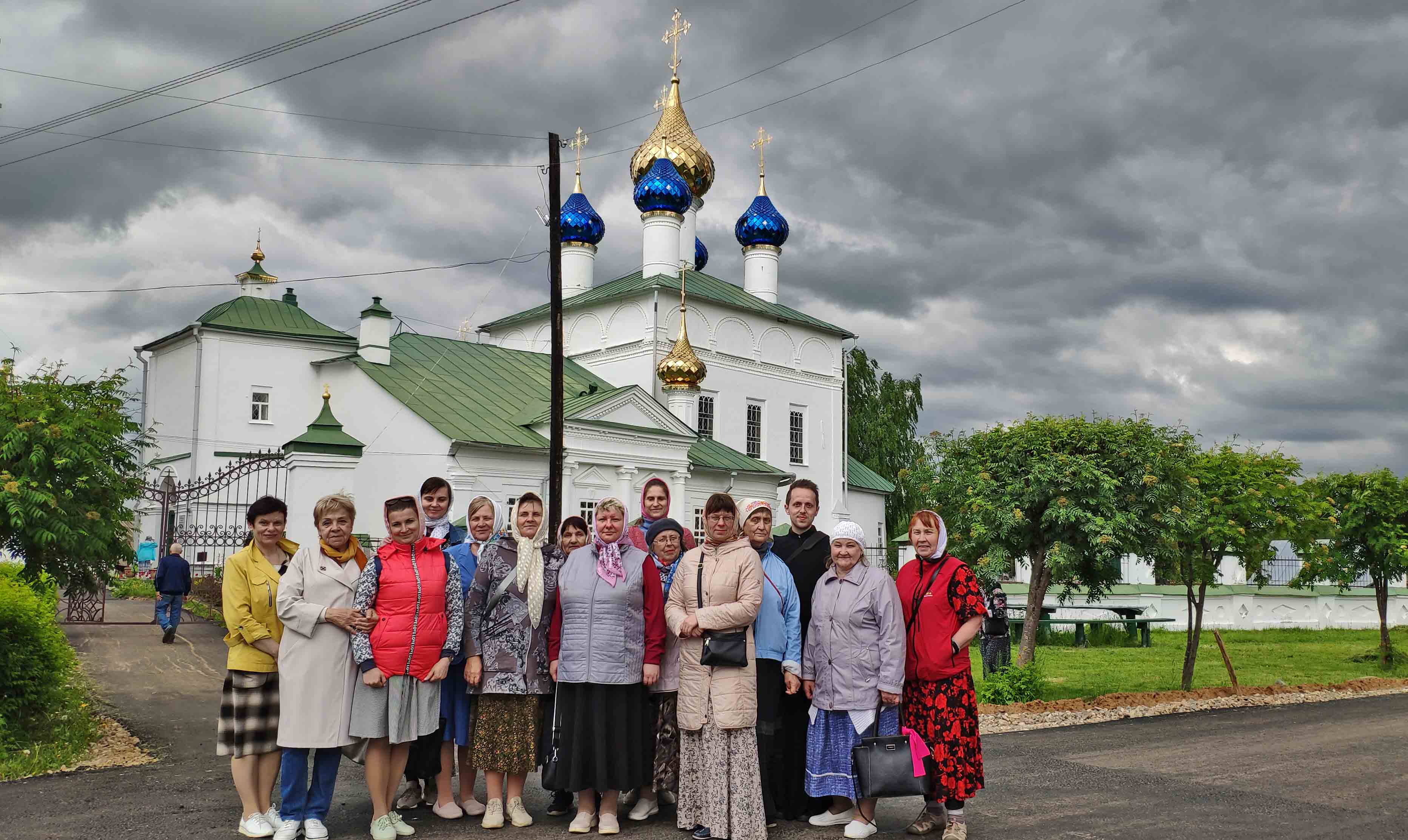 День паломничества. Паломничество по святым местам России. Паломники фото. Паломничество из Чебоксар по святым местам. Костромская митрополия.